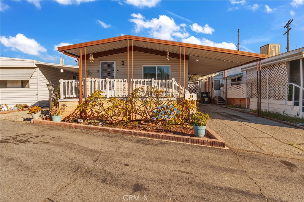 2550 Pacific Coast Highway 13