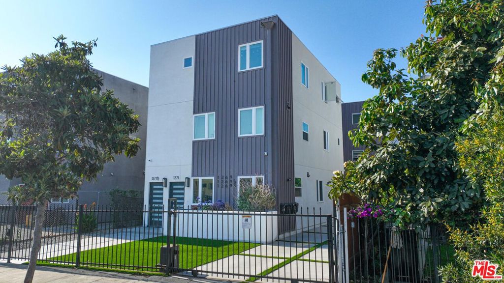 1269 W 36th Street