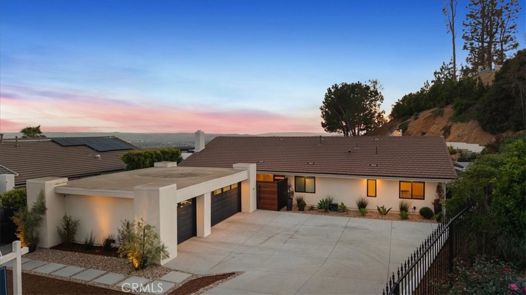 664 W Napa Court