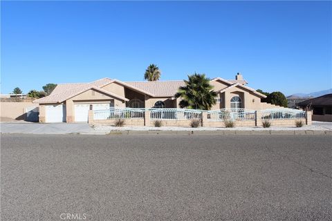 Photo of 16263 Chiwi Road, Apple Valley, CA 92307 (MLS # HD25169614)