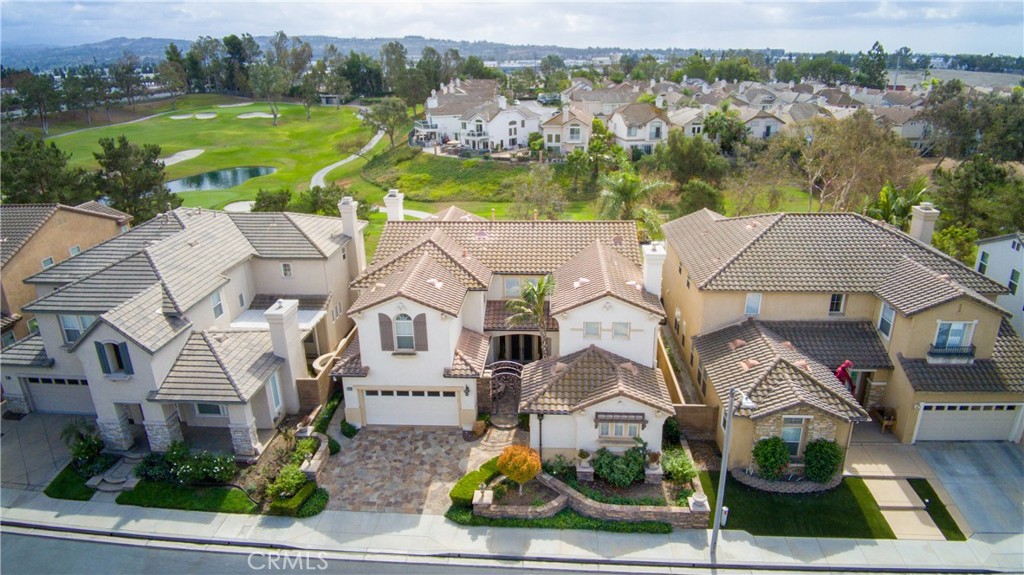 1142 Soto Place