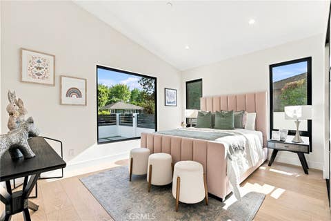 Tiny photo for 14627 Huston ST, Sherman Oaks, CA 91403 (MLS # SR26158016)