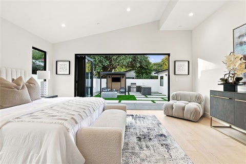 Tiny photo for 14627 Huston ST, Sherman Oaks, CA 91403 (MLS # SR26158016)