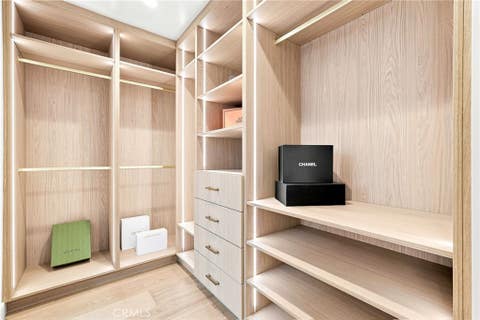 Tiny photo for 14627 Huston ST, Sherman Oaks, CA 91403 (MLS # SR26158016)