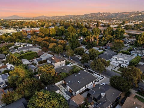 Tiny photo for 14627 Huston ST, Sherman Oaks, CA 91403 (MLS # SR26158016)