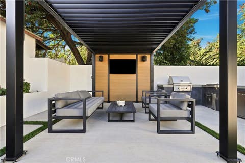Tiny photo for 14627 Huston ST, Sherman Oaks, CA 91403 (MLS # SR26158016)