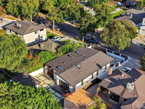 Tiny photo for 14627 Huston ST, Sherman Oaks, CA 91403 (MLS # SR26158016)