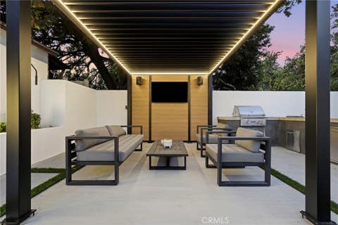 Tiny photo for 14627 Huston ST, Sherman Oaks, CA 91403 (MLS # SR26158016)