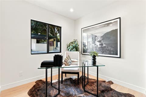 Tiny photo for 14627 Huston ST, Sherman Oaks, CA 91403 (MLS # SR26158016)