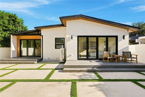 Tiny photo for 14627 Huston ST, Sherman Oaks, CA 91403 (MLS # SR26158016)