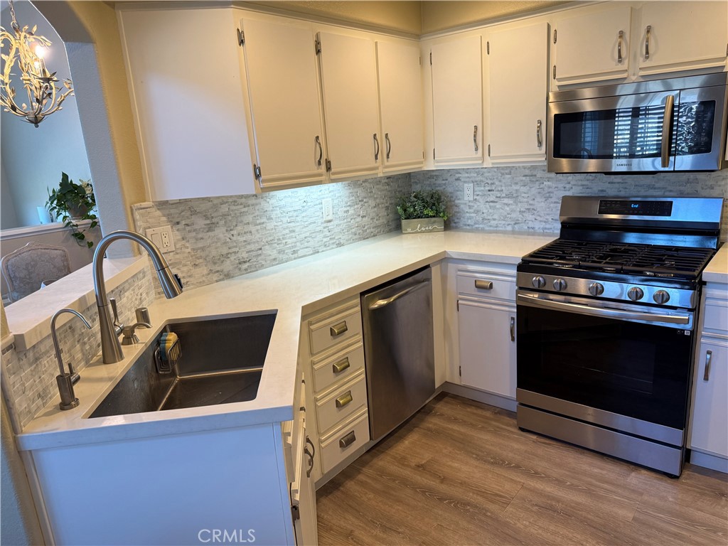 Viewpointe North (VPNR) - Residential Lease