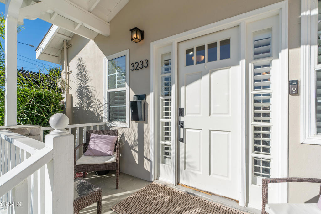 3233 Washington Place