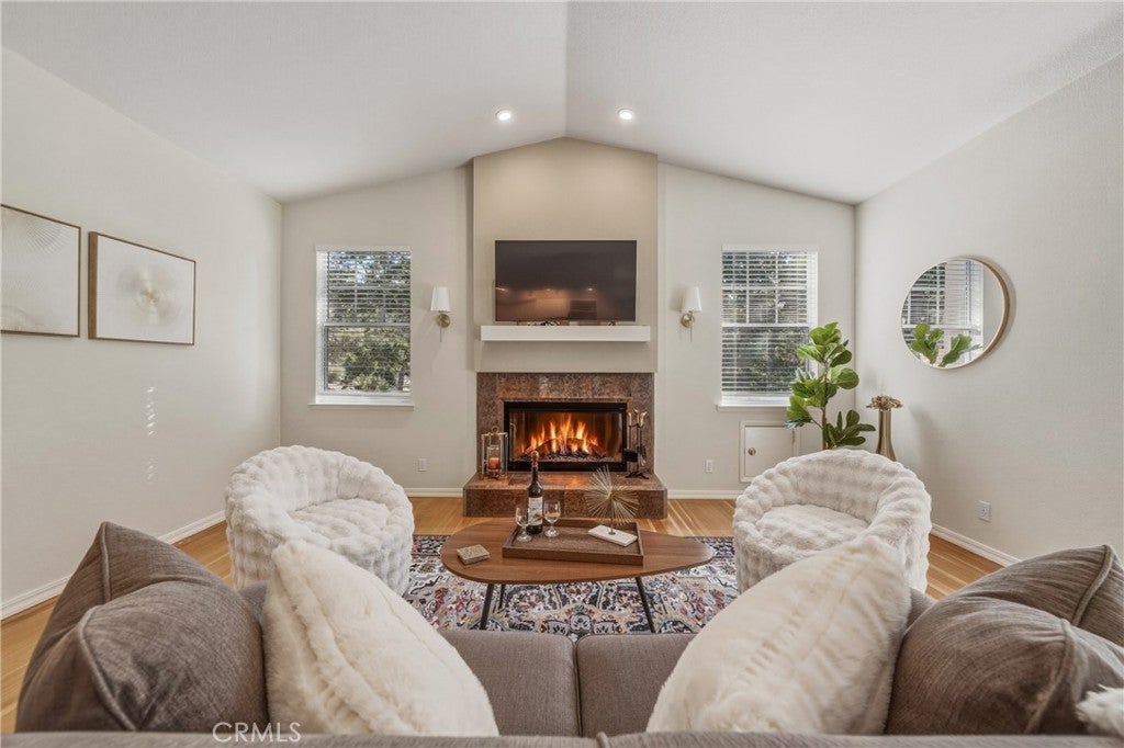 2686 Greenway