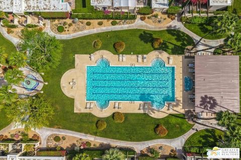 Photo of 410 N Hermosa Drive, Palm Springs, CA 92262 (MLS # 26669103PS)