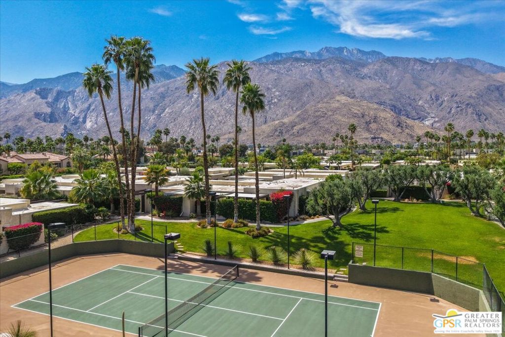 410 N Hermosa Drive