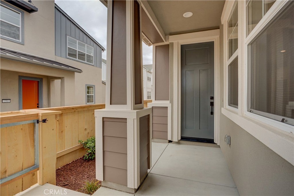 256 Memphis Belle Way