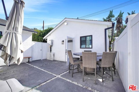Photo of 14644 Runnymede Street, Van Nuys, CA 91405 (MLS # 26844609)