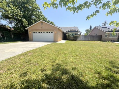 Photo of 860 Maple Avenue, Beaumont, CA 92223 (MLS # IG26042605)