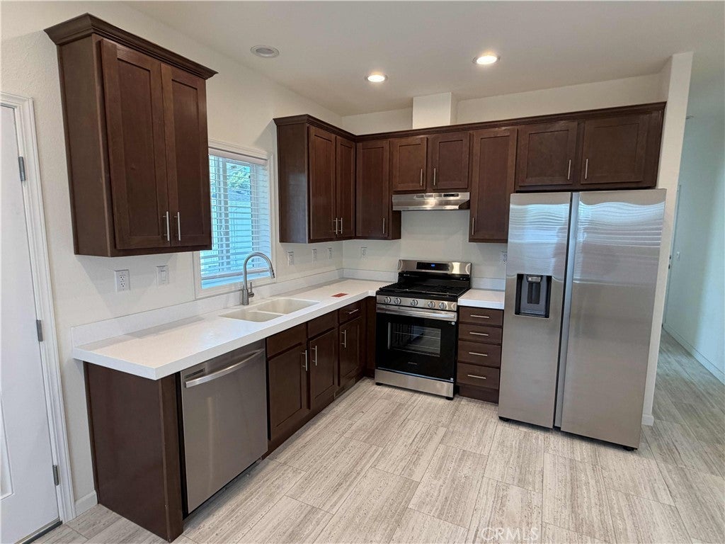 701 E Lassen Avenue 186