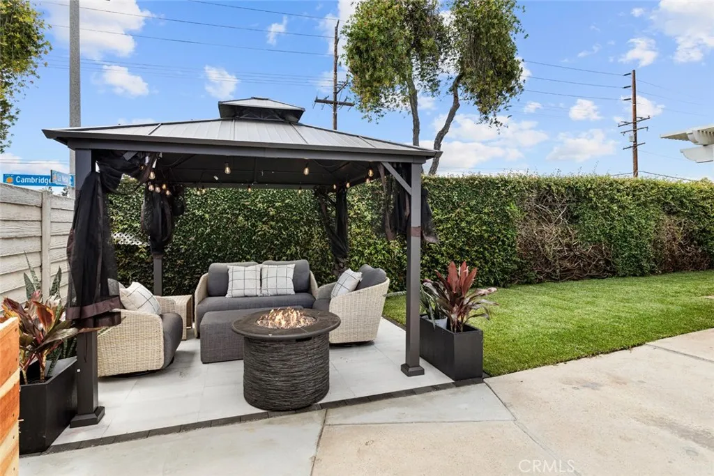 Orange, California 92866, United States, 3 Bedrooms Bedrooms, ,2 BathroomsBathrooms,Residential,Active,197310