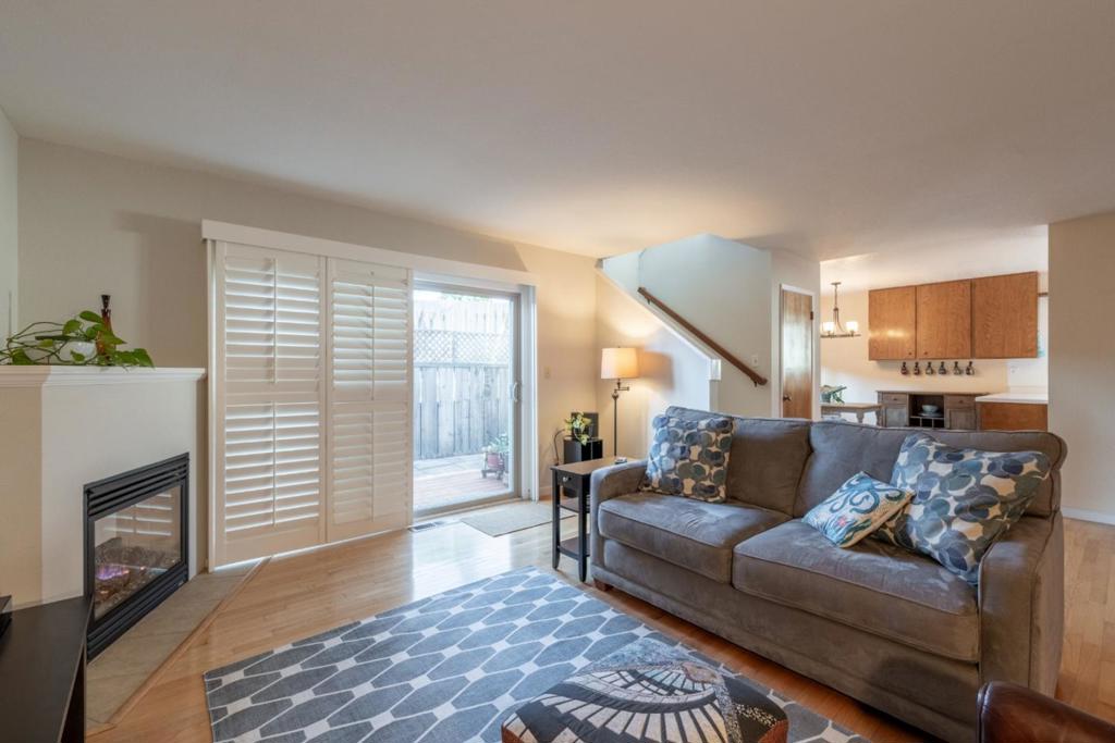 128 Cypress Grove Court