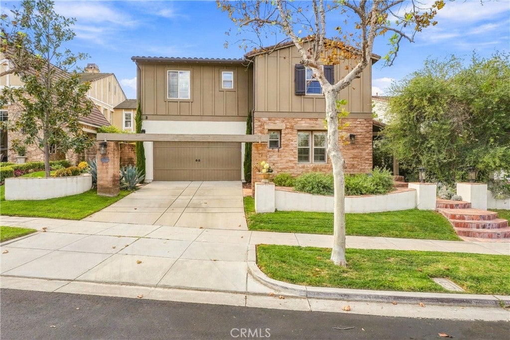 4 Adele Street
