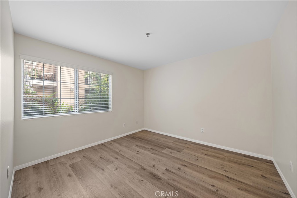 Pine Plaza - Residential
