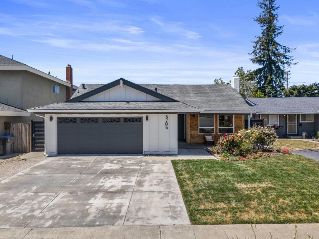 5705 Venado Court