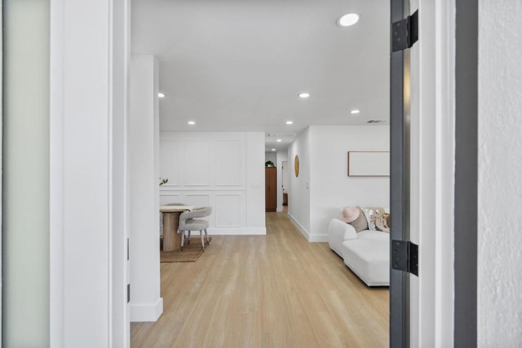 5705 Venado Court