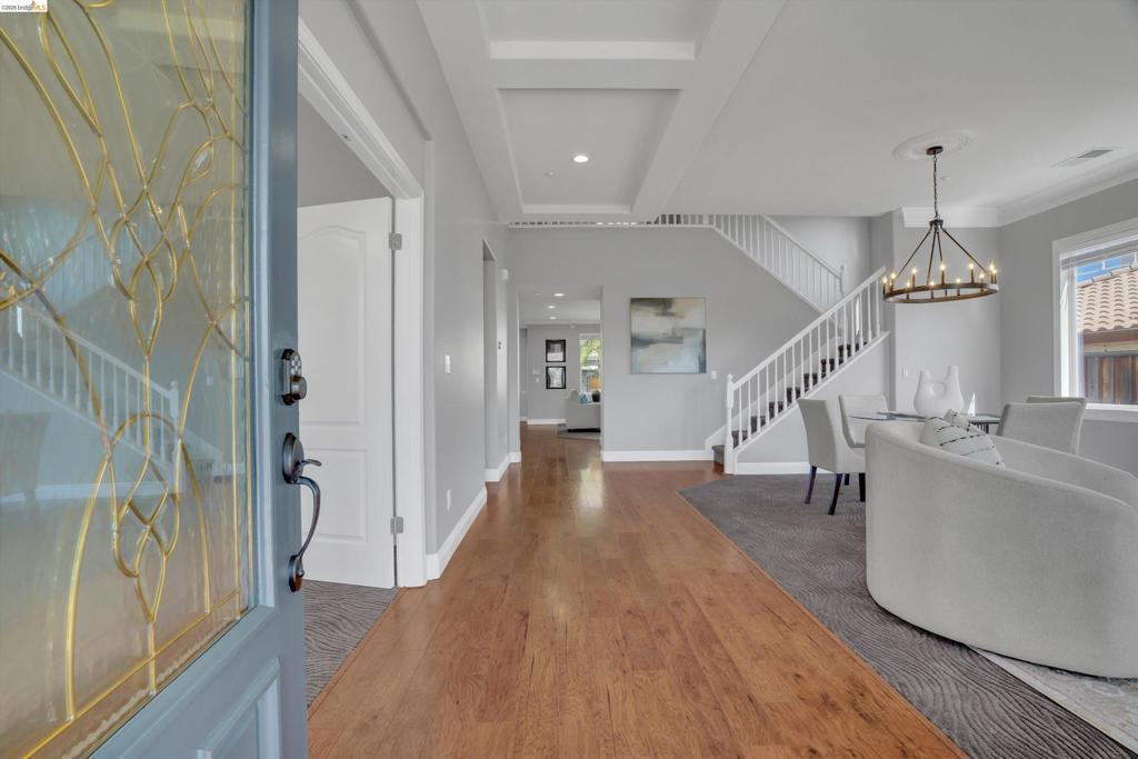184 E Country Club
