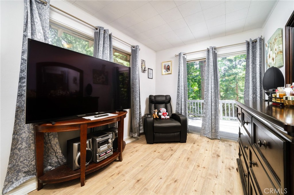 Crestline (CRES) - Residential