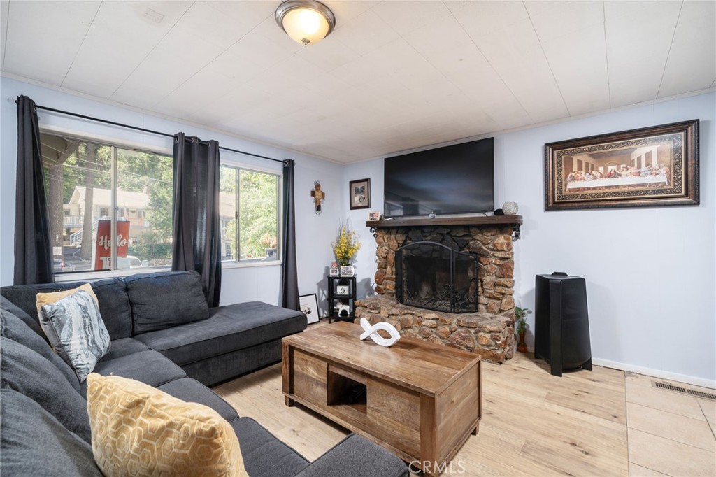 Crestline (CRES) - Residential
