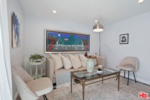 Photo of 6438 Rhea Avenue, Reseda, CA 91356 (MLS # 25622971)