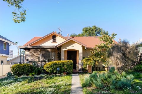 Photo of 1221 Wesley Avenue, Pasadena, CA 91104 (MLS # GD25269983)