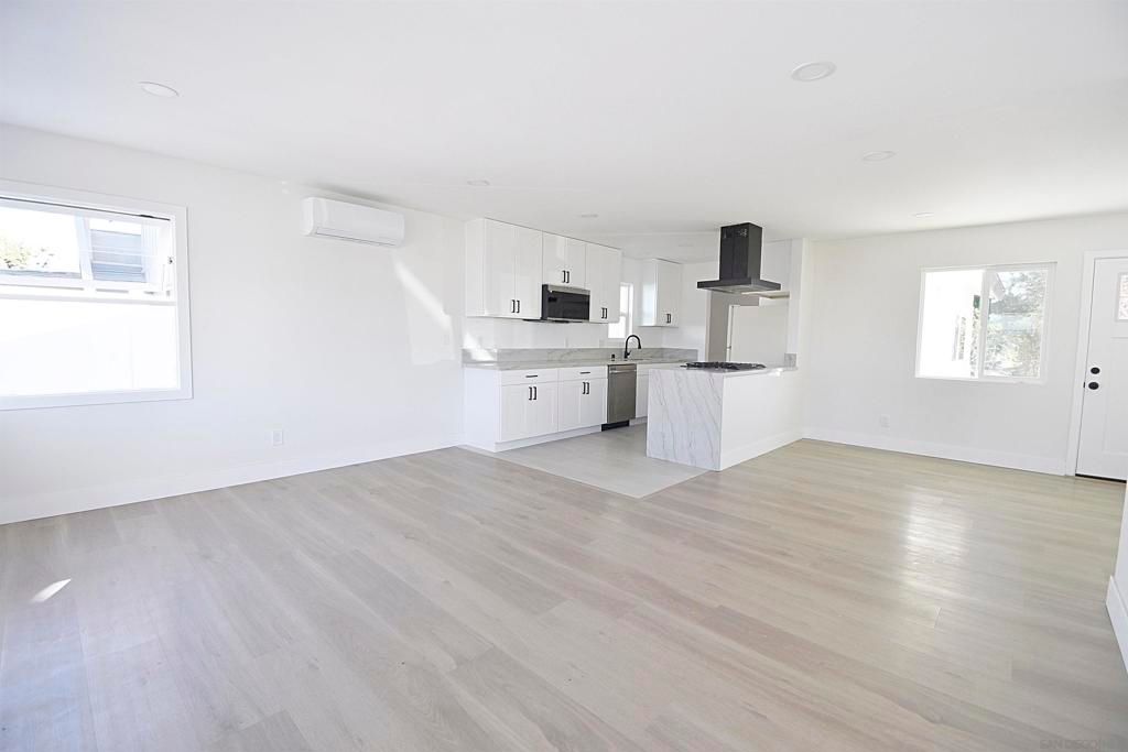 Photo of 4646 COCONINO WAY Way, San Diego, CA 92117 (MLS # 250045318SD)