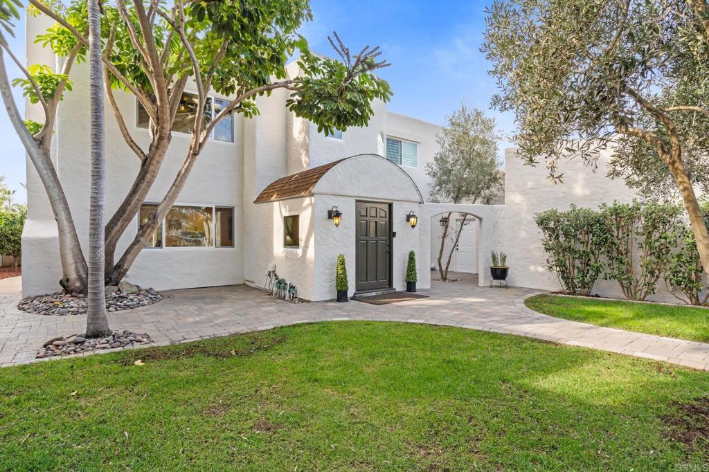 5335 Los Robles Drive