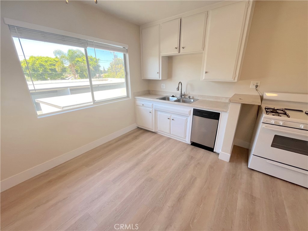 / - Residential Lease