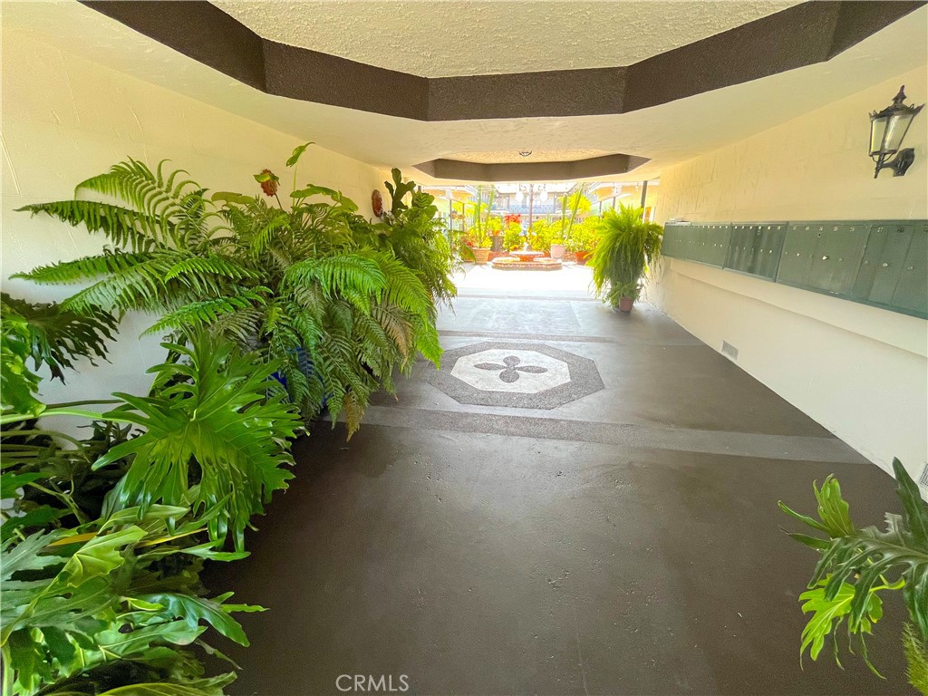 / - Residential Lease