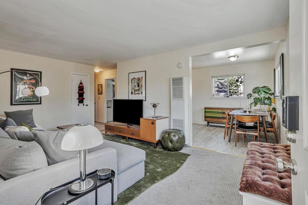 551 Northlake Drive