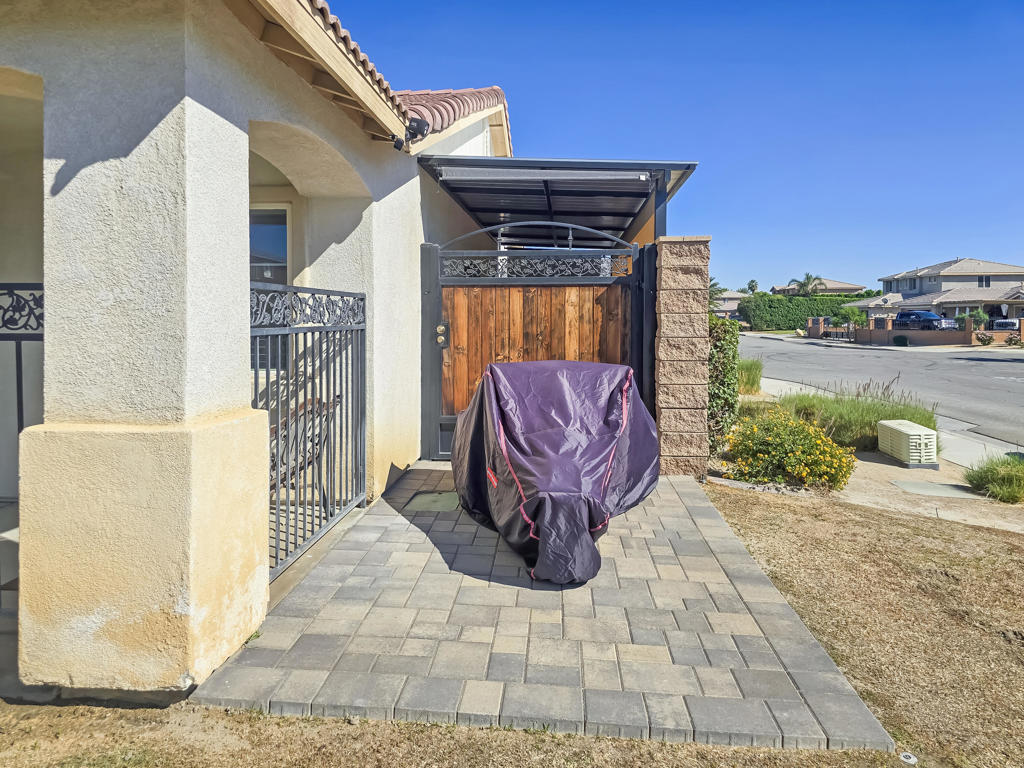 La Paloma Estates - Residential