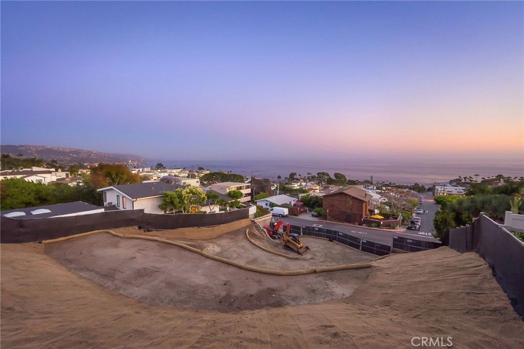 Photo of 990 Hillcrest Drive, Laguna Beach, CA 92651 (MLS # LG26057151)