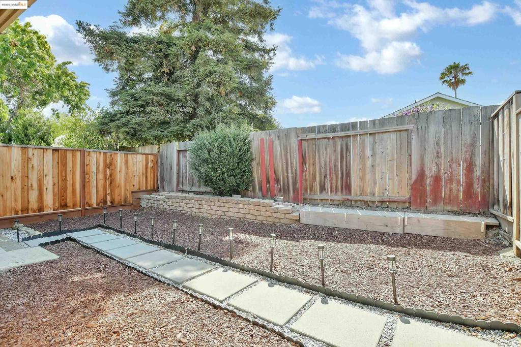 MILPITAS - Residential