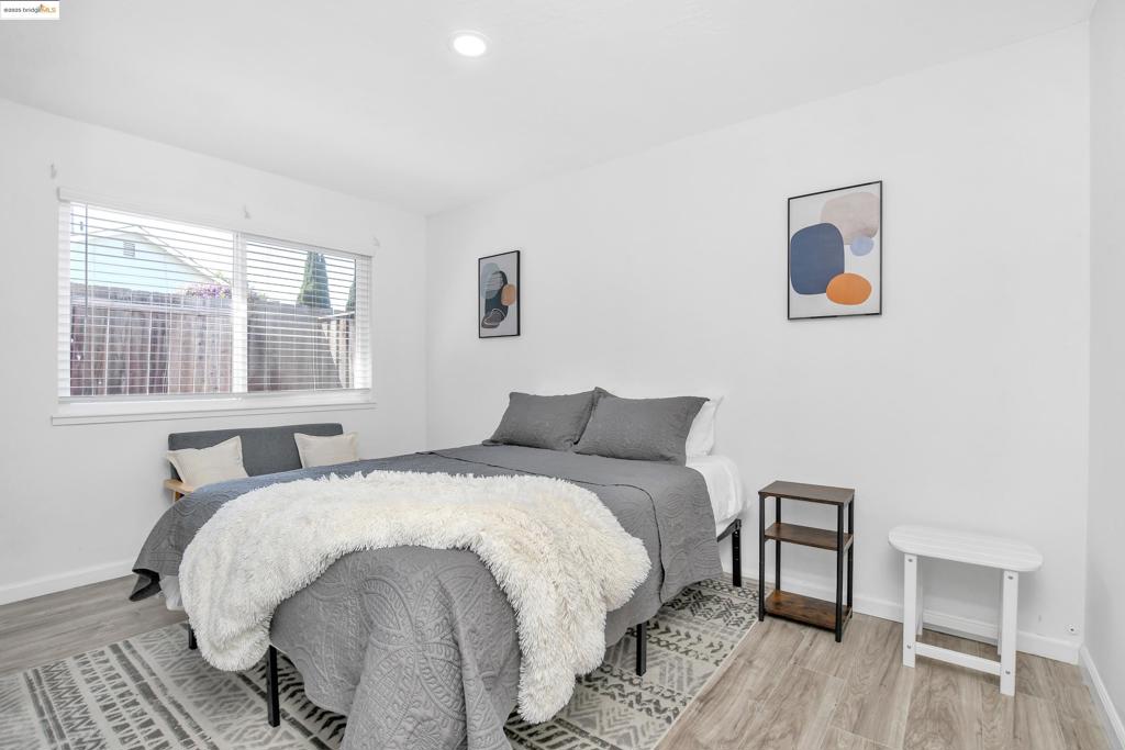 MILPITAS - Residential