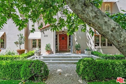 Photo of 433 S Arden Boulevard, Los Angeles, CA 90020 (MLS # 26672243)