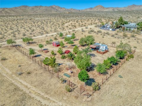 Photo of 0 Kicks, Landers, CA 92285 (MLS # JT25147923) Photo of 0 Kicks, Landers, CA 92285 (MLS # JT25147923)