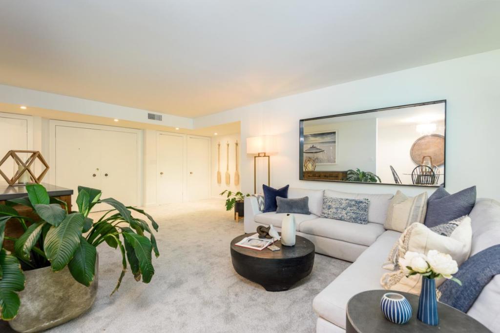 1100 Sharon Park Drive 13