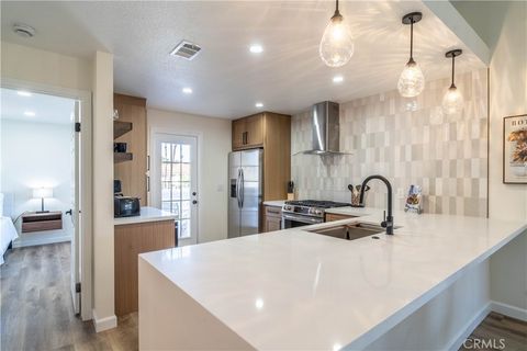 Photo of 304 Desert Falls E, Palm Desert, CA 92211 (MLS # OC26034251)