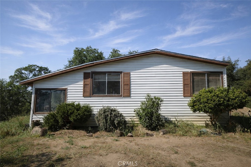 33404 Robinhood Drive