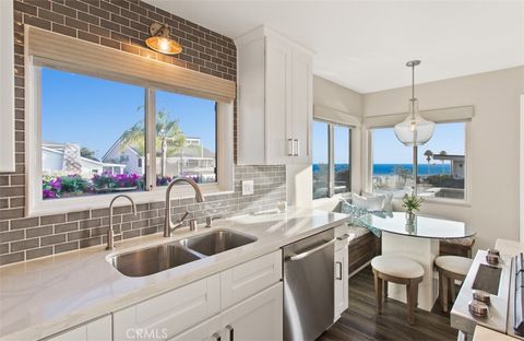 Tiny photo for 284 Chiquita St, Laguna Beach, CA 92651 (MLS # OC25277550)