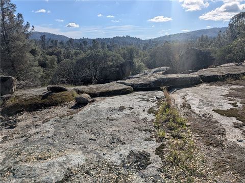 Photo of 4181 Burl Dr, Mariposa, CA 95338 (MLS # MP26054077)